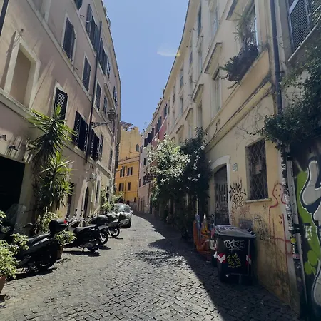 Trastevere Charming *