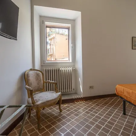 Daire Trastevere Charming Roma